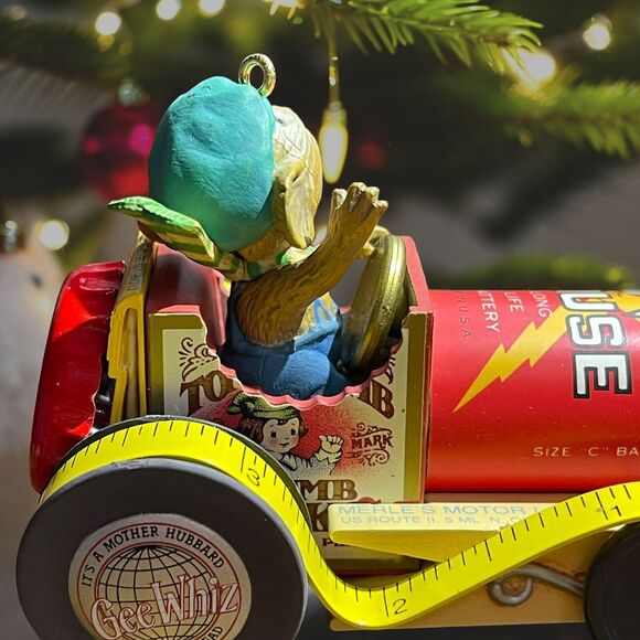 ENESCO NORTH POLE OR BUST 1990 Treasury of Christmas Ornament Mouse Classic Car - Picture 7 of 10